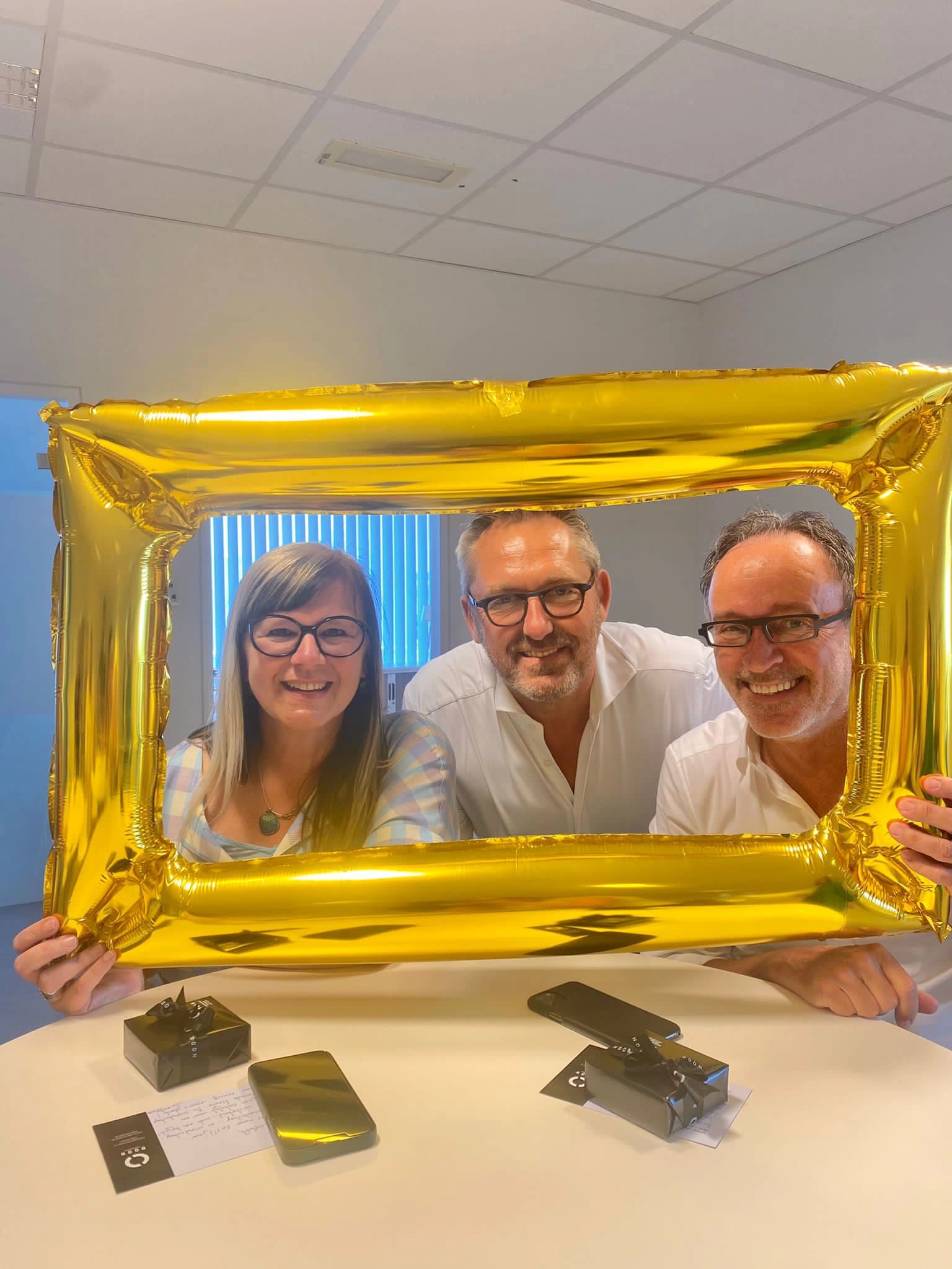 Motmans & Partners Lommel blaast eerste kaarsje uit